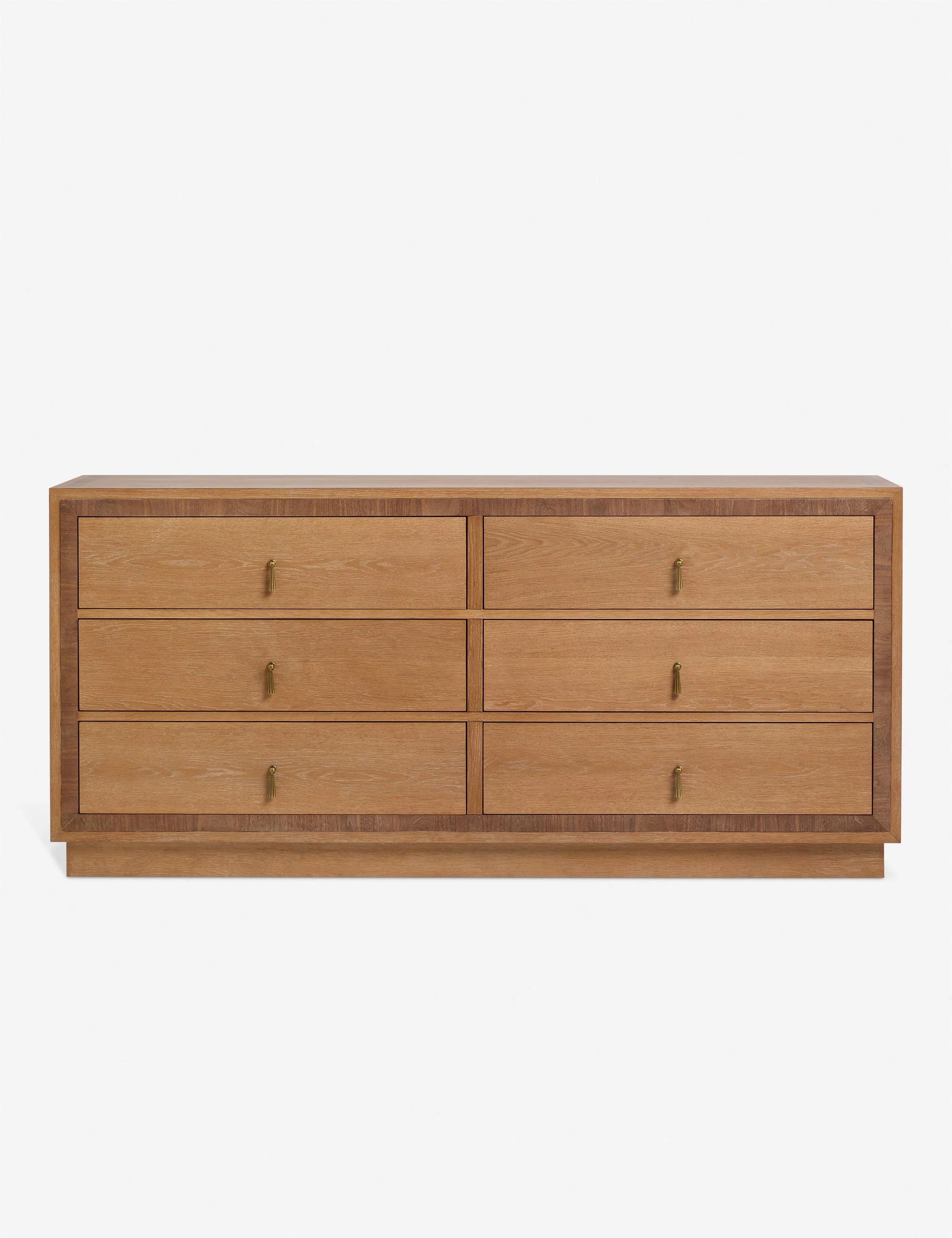 Dresser Tranquility calls for a grounding touch¡ªour dresser brings a sense of balance to any curation with its timeless bearing and natural grain