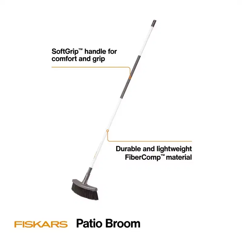 Fiskars Lightweight Outdoor Broom Metal