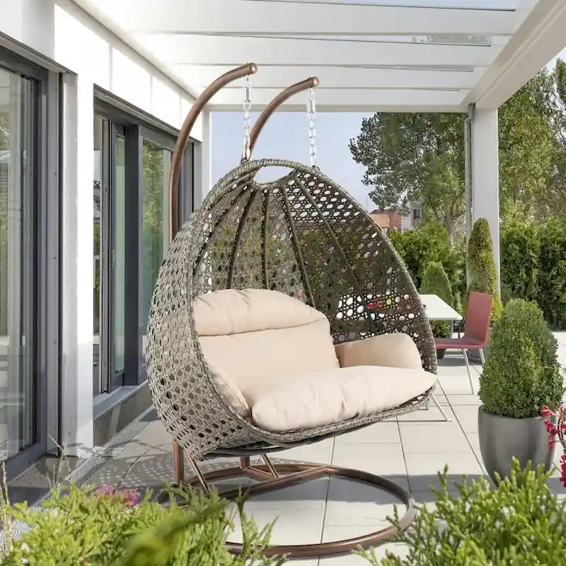 Fauteuil suspendu œuf LeisureMod pour 2 personnes avec support - Balancelle hamac/fauteuil roulant d'extérieur/intérieur en rotin tressé avec coussins