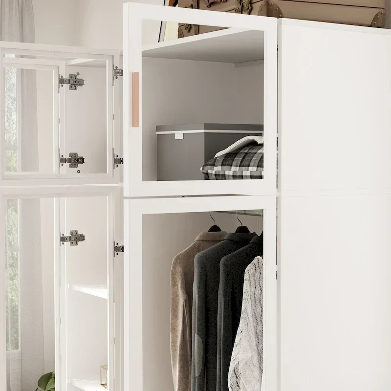 Armoire de rangement avec éclairage LED et portes entièrement vitrées, style dressing.