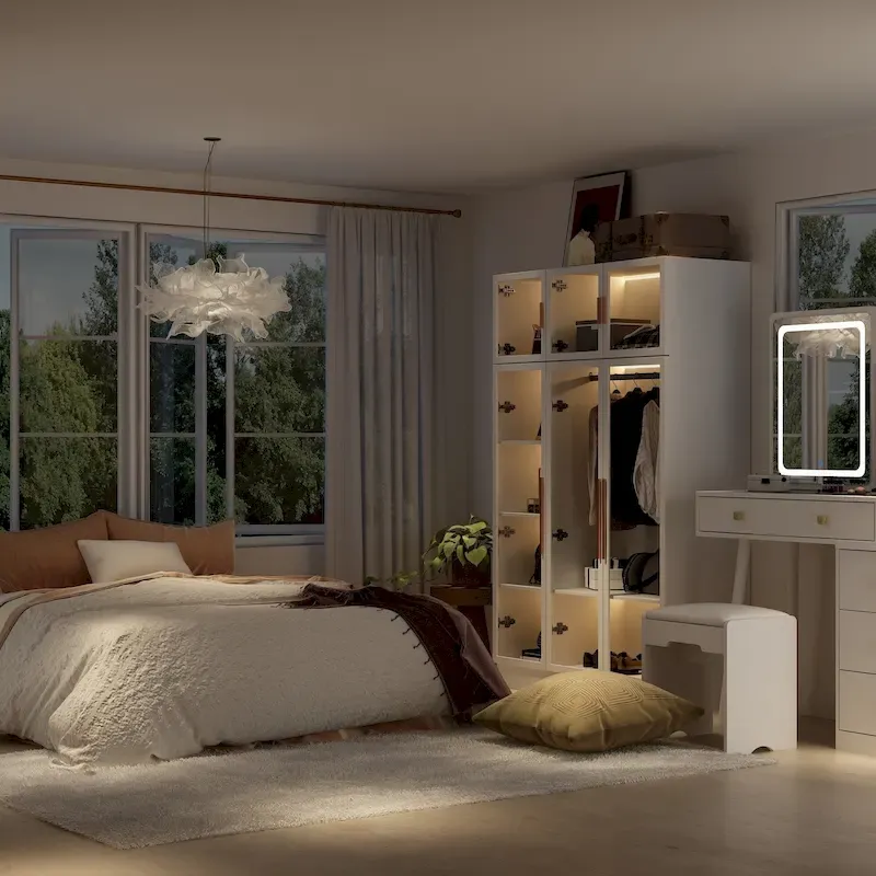 Armoire de rangement avec éclairage LED et portes entièrement vitrées, style dressing.